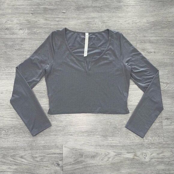 Lululemon Tops - Lululemon Cropped Henley Long Sleeve Women’s 8 Top Pullover Casual Knit Outdoor